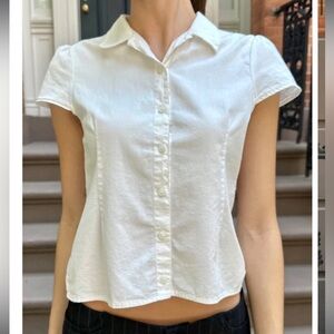 Brandy Melville Rue short sleeve button up top (new without tag)